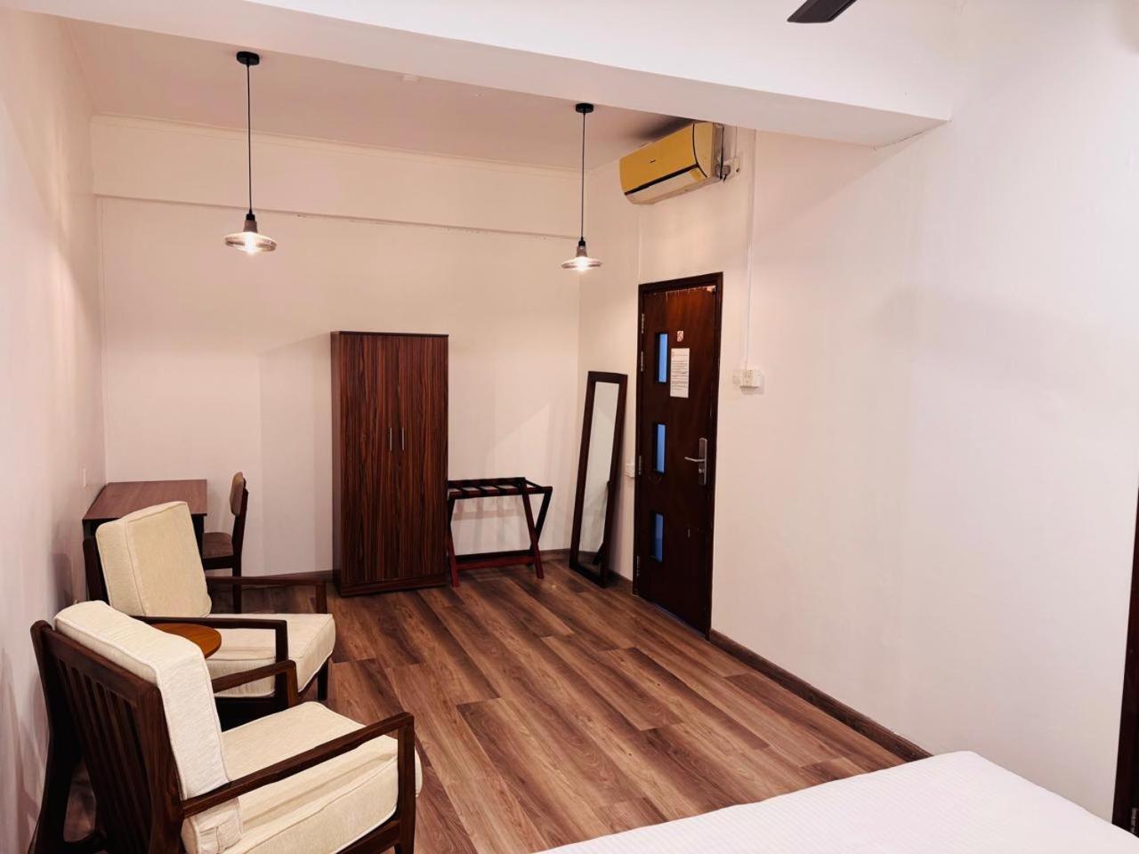 Cityrest Fort Коломбо Экстерьер фото